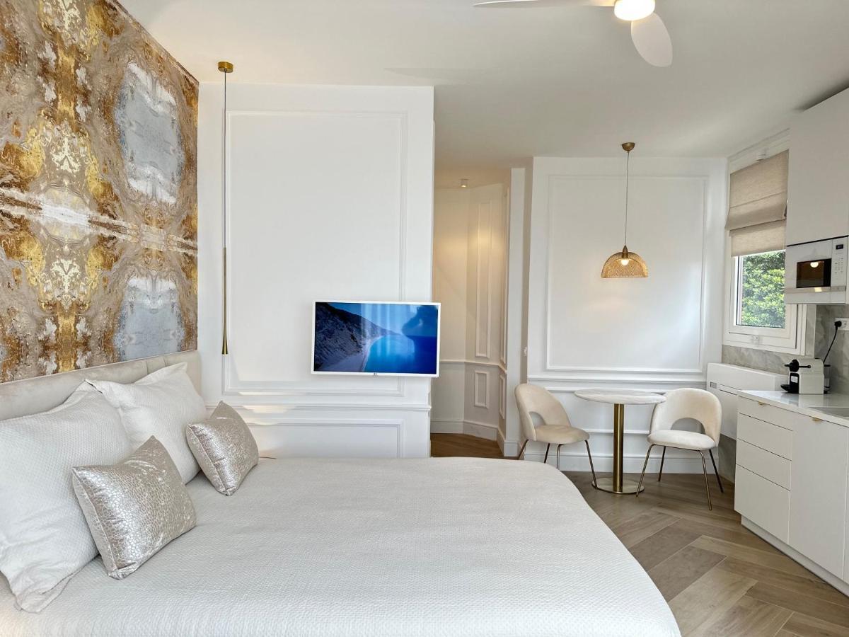Appartamento Aria Del Mare Вентимилья Экстерьер фото